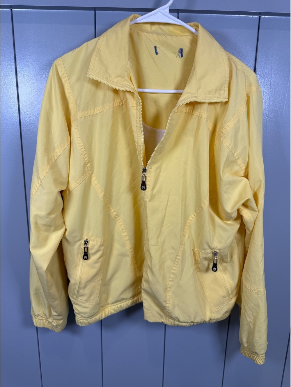 Butter Yellow Windbreaker Jacket with Zip Pockets Size S 90s Y2K Preppy